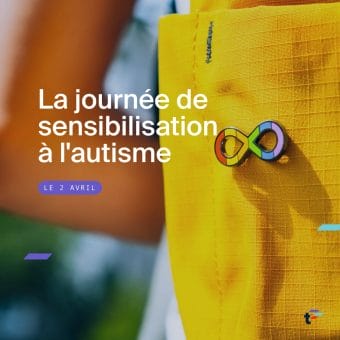 Broche d'infini d'arc-en-ciel sur le sac à dos jaune d'un enfant. Le texte au-dessus de l'image se lit : "La journée de sensibilisation à l'autisme. Le 2 avril."